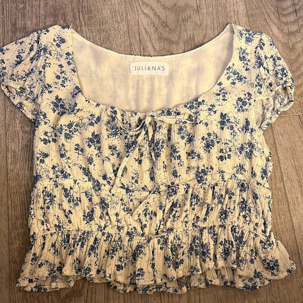 Floral Crop Top - Picture 3 of 6